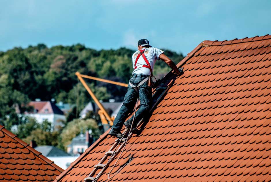 Als Dachdecker in der Schweiz arbeiten / Dachdecker Job / Jobs Schweiz Österreich Deutschland
